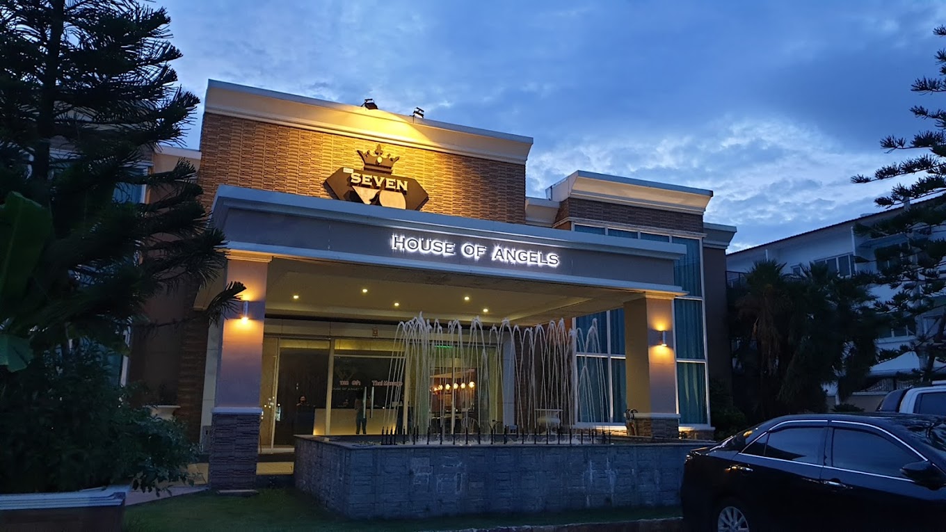 Swanpass — Seven House of Angels